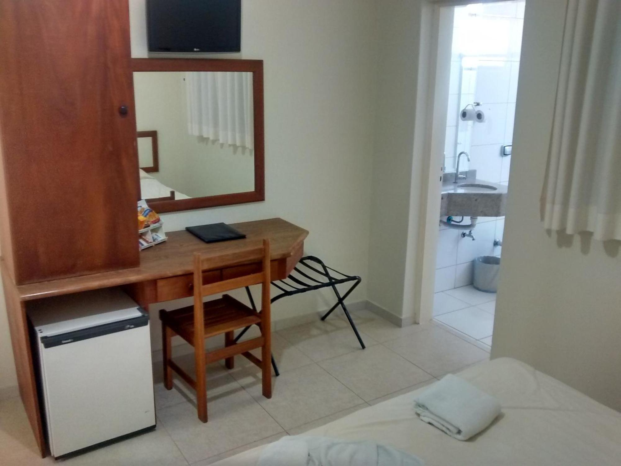 Regio Plaza Hotel Ourinhos Eksteriør billede
